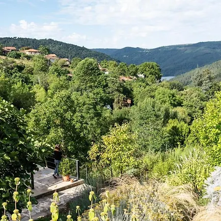 Casa De Lujo En La Ribeira Sacra Dom wakacyjny *